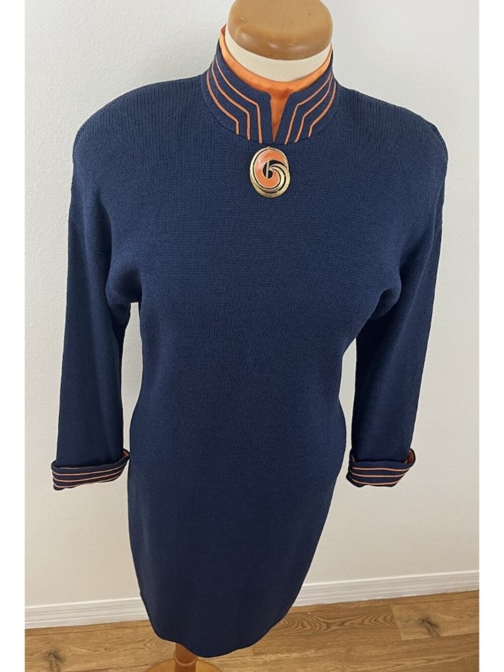 St. John Santana Knit Sweater Dress Women's 6 Blue Orange Trim Pin Accent - Picture 2 of 11